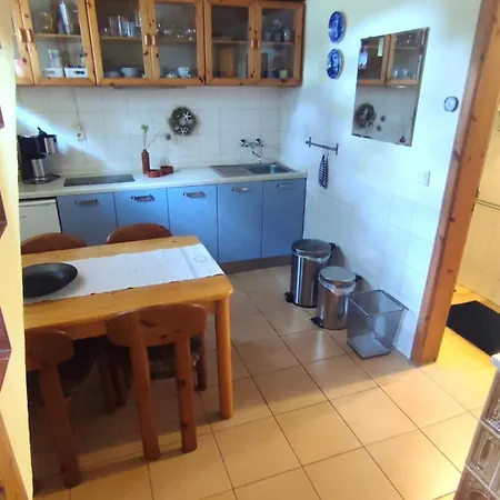 Individuelles Ferienhaus Ueber Drei Etagen