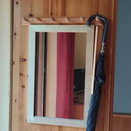 Individuelles Ferienhaus Ueber Drei Etagen